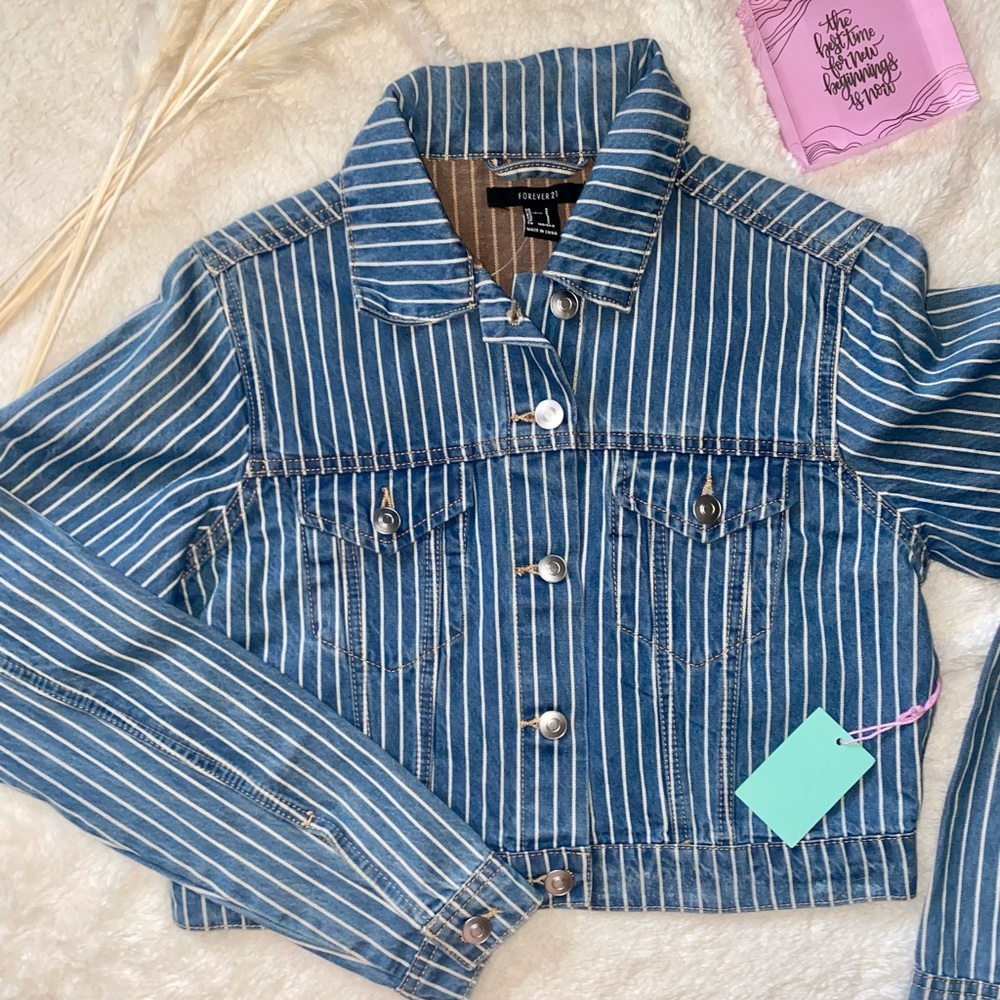 NET cropped denim jacket